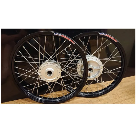 FU19-ชุดล้อดำ YOKO ขอบเรียบดุมเดิมสีบอร์น ซี่ชุบเงิน 1.40x2 -17”ใส่ W110i,W125i,w-110i2021