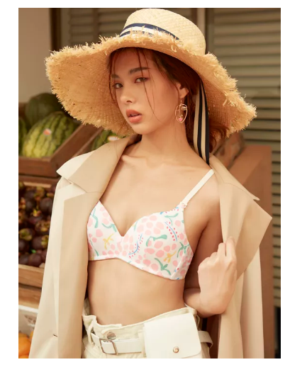 BRA100 Sabina เสื้อชั้นใน Invisible Wire (ไม่มีโครง) รุ่น Soft Doomm รหัส SBH6041 สีขาว