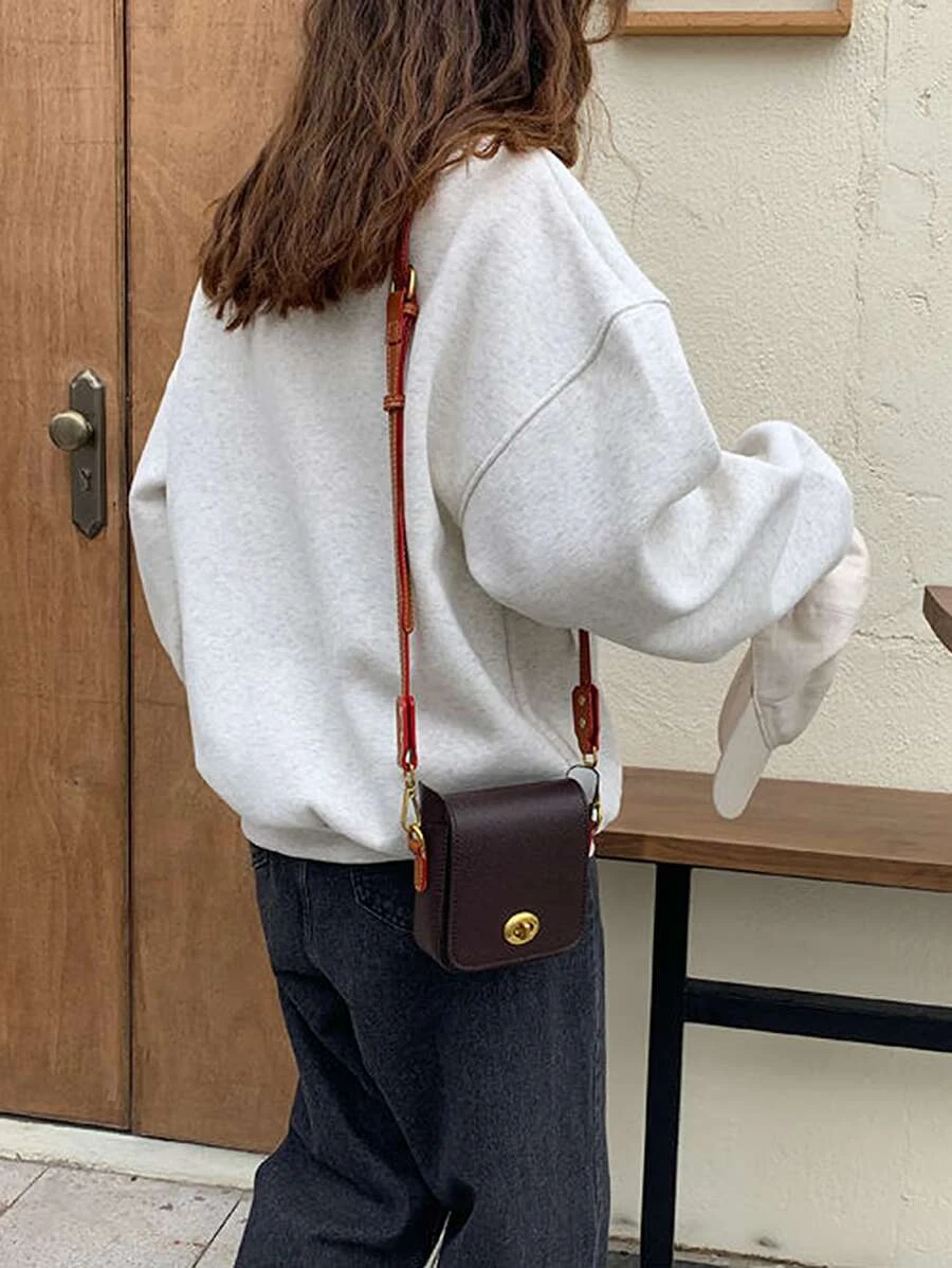 กระเป๋าสะพายข้าง มินิมอล บิดล็อคv-32