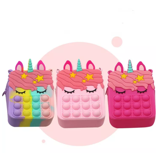 GO22-กระเป๋าของเล่นระเป๋าสะพายข้าง ของเล่นตลกคีย์บอร์ดซิลิโคนเกมบรรเทาความเครียดความวิตกกังวลของเล่นของขวัญ กระเป๋ายูนิคอร์น กระเป๋าของเล่น