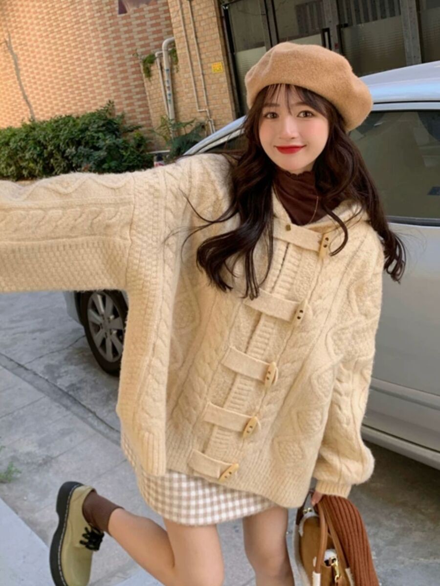 แจ็กเก็ตเบสบอล เนื้อผ้าไหมพรมสุดคลู ตัวใหญ่ ผ้านุ่มมาก กระดุมแป็ก มีกระเป๋า  i-24