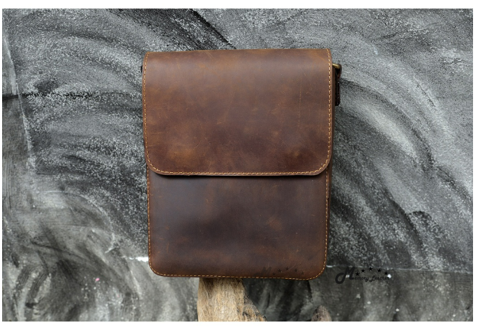 (ป#011) กระเป๋าสะพายหนังแท้ กระเป๋าสะพายข้างผู้ชาย หนังวัวแท้บัคสีน้ำตาลเข้ม