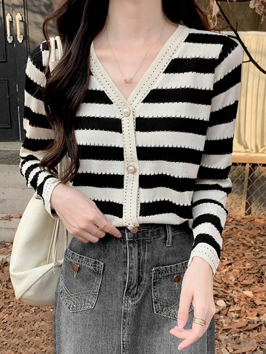 คาร์ดิแกน ลายทางเย็บ ปะติดปะต่อ กระดุมแถวหน้า i-69