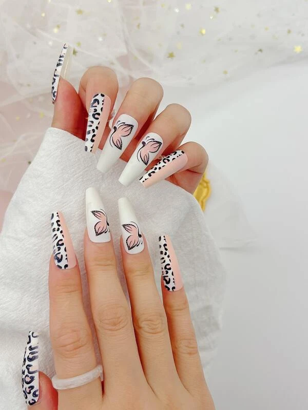 เล็บปลอม ยาว คอฟฟิน ลาย ผีเสื้อ & เทปกาว 1 แผ่น & ตะไบเล็บ 1 ชิ้น 24 ชิ้น c-87