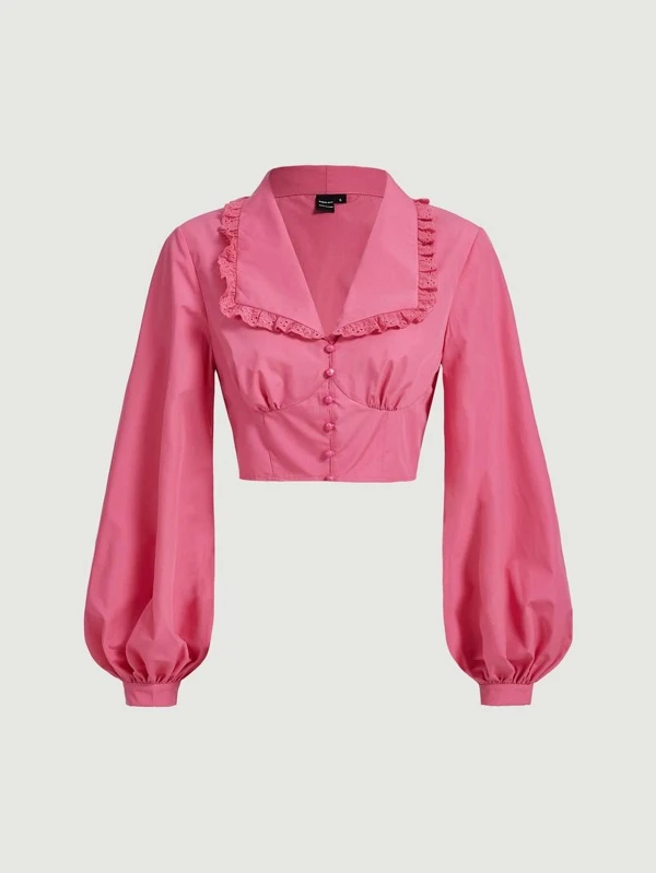 เสื้อเชิ้ต สีพื้น ขอบลูกไม้ พับหน้าอก แขนบิชอป ครอป ก-18