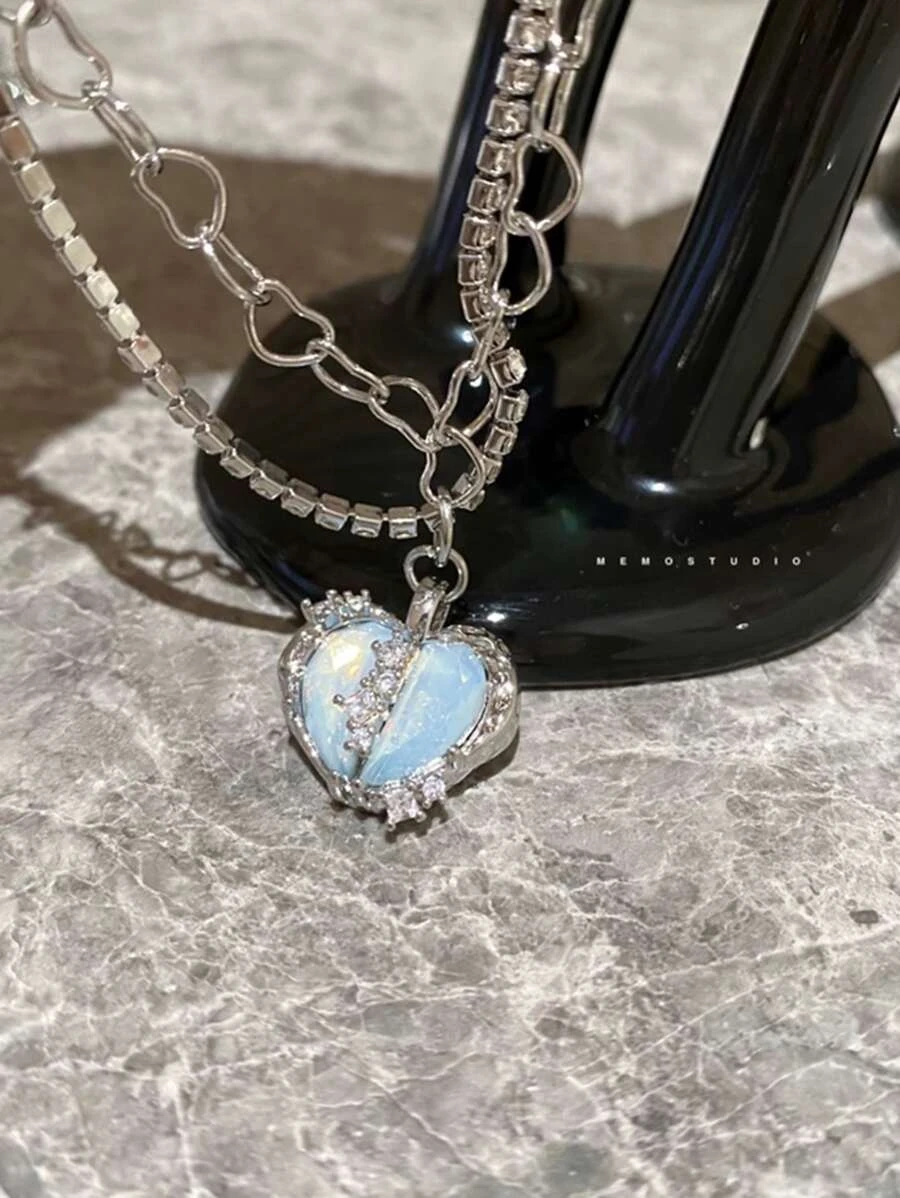 สร้อยคอ ตกแต่งด้วยพลอยเทียม และ หัวใจ kk-99