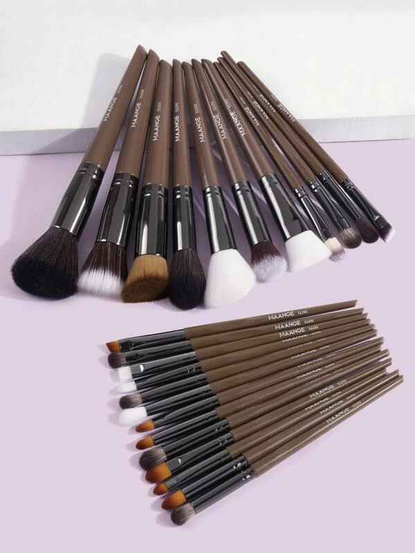 เซต แปรงแต่งหน้า 24 ชิ้น  d-79