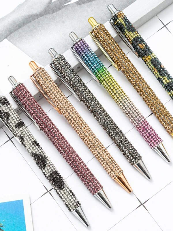 ปากกาลูกลื่น ตกแต่ง พลอยเทียม สุ่ม 1 ชิ้น s-48
